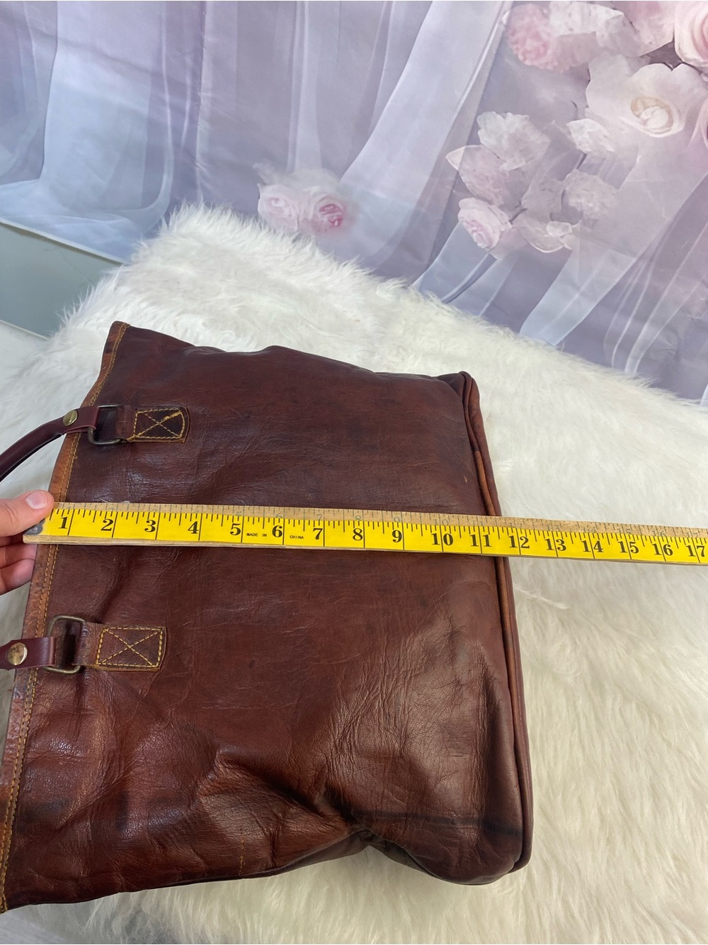 Classic Brown Leather Tote Bag - Elegant Everyday Carry - Picture 5 of 5